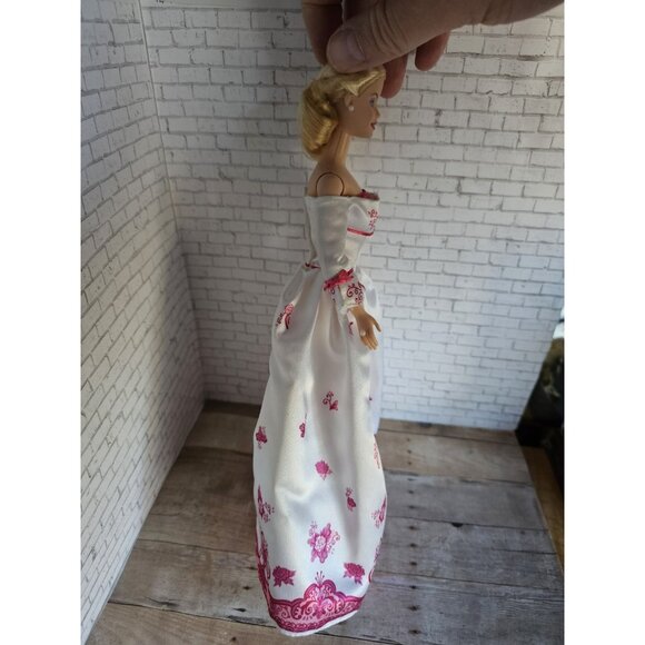 Avon Mattel 2002 Victorian Tea Blonde Hair White Pink Roses Satin Dress Doll - Picture 6 of 7